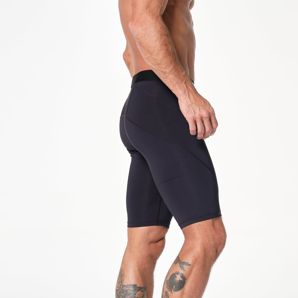ACTIVE Ax COMPRESSION SHORTS